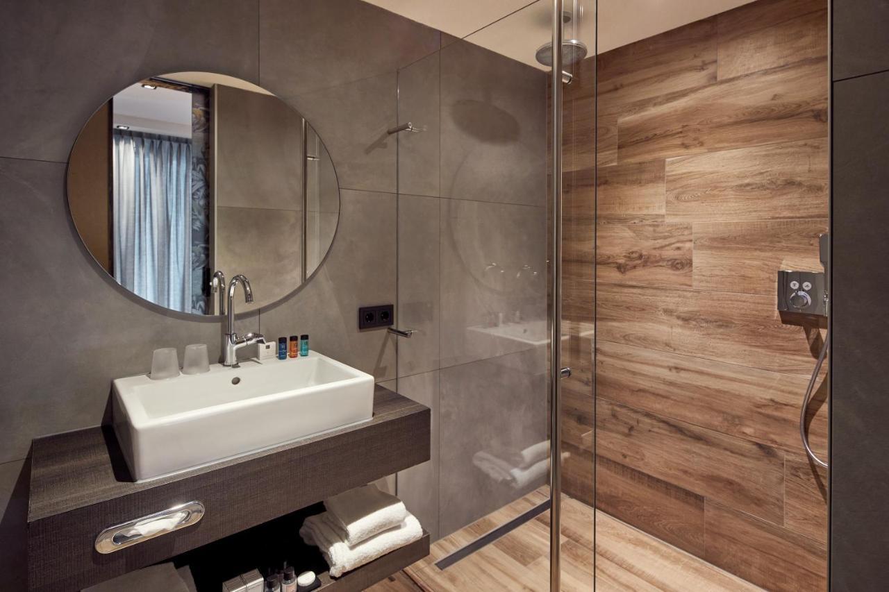 Van Der Valk Hotel Леуварден Екстериор снимка