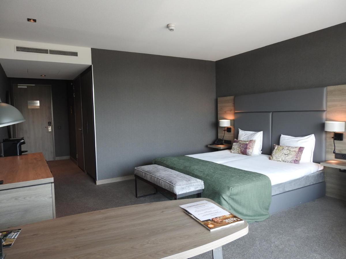 Van Der Valk Hotel Леуварден Екстериор снимка