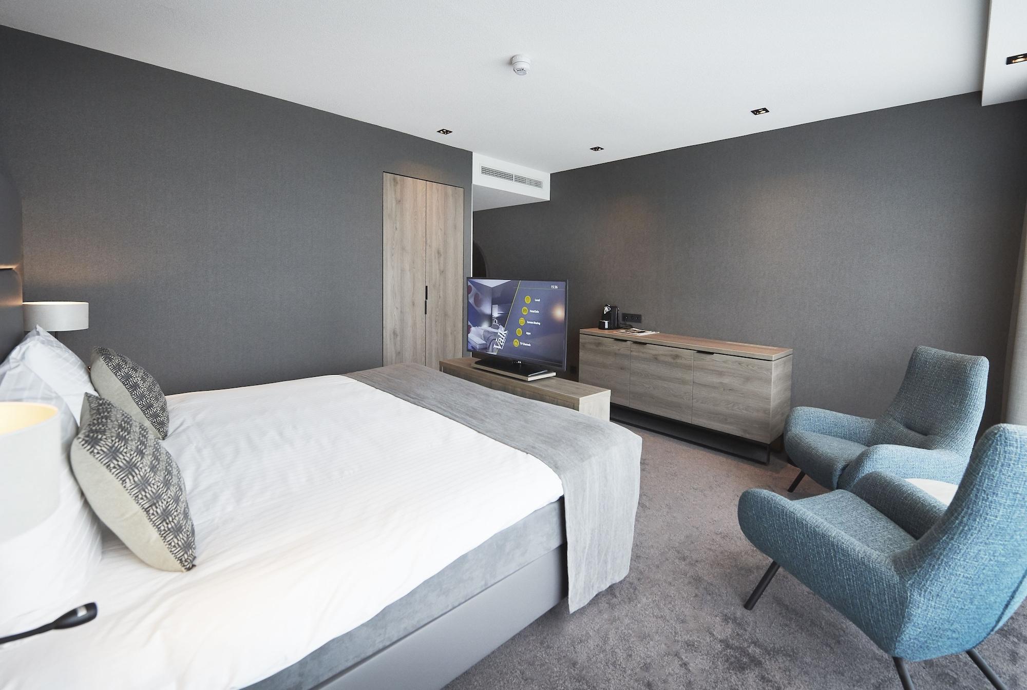 Van Der Valk Hotel Леуварден Екстериор снимка