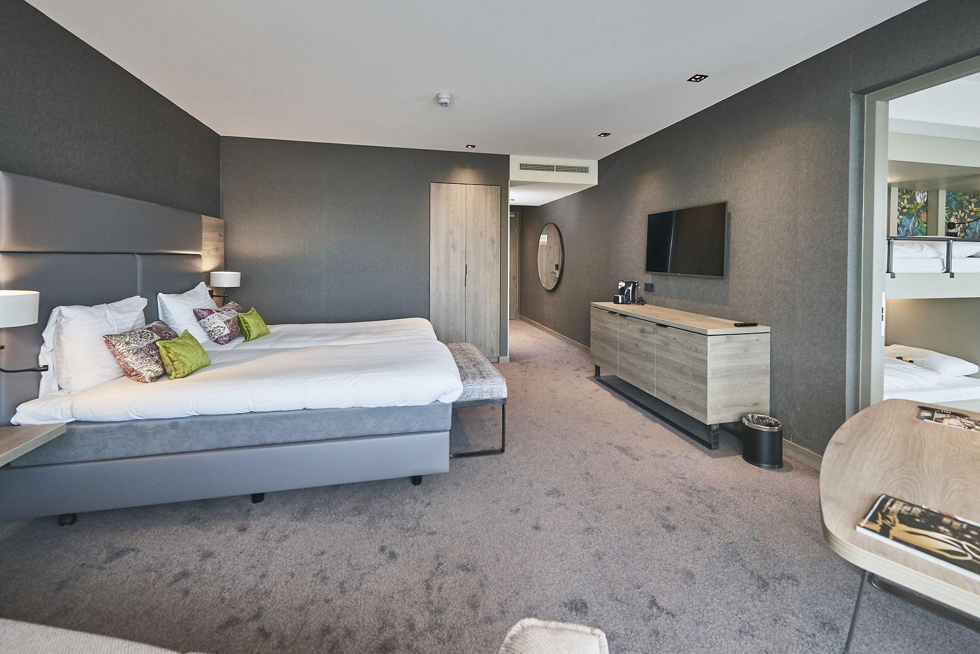 Van Der Valk Hotel Леуварден Екстериор снимка