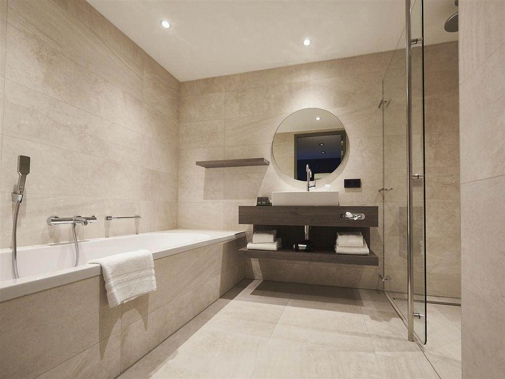 Van Der Valk Hotel Леуварден Екстериор снимка