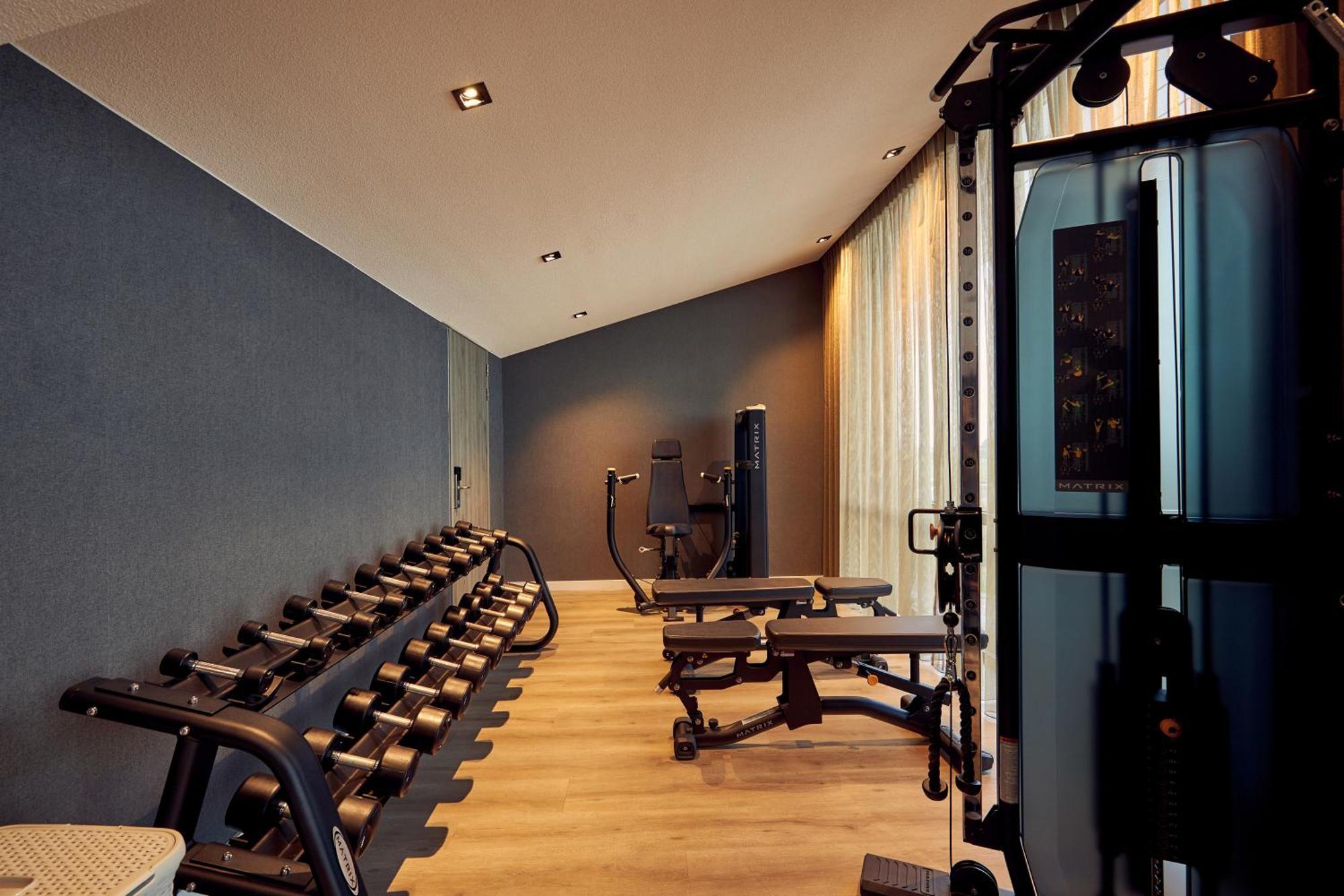 Van Der Valk Hotel Леуварден Екстериор снимка